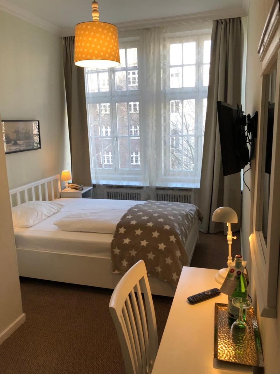 Hotel Fresena Im Dammtorpalais Hamburg Zewnętrze zdjęcie